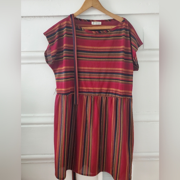 Vintage boho 70s burgundy striped day dress with waist tie belt - Picture 4 of 7
